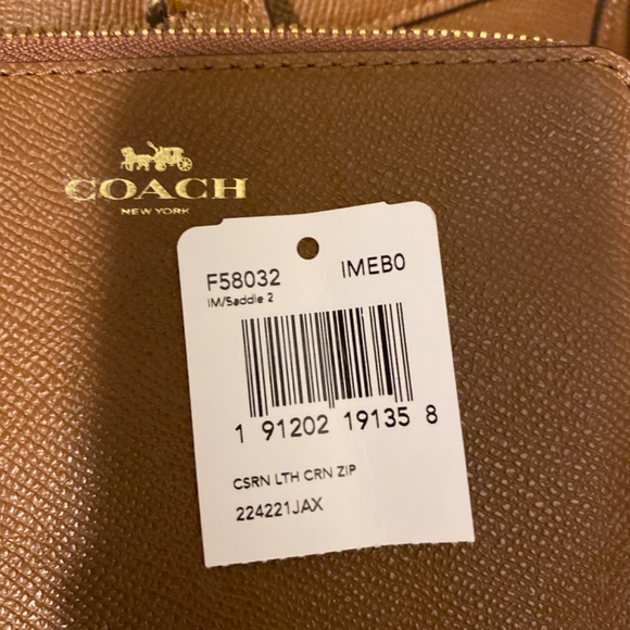 NWT COACH F58032 CORNER ZIP WRISTLET IN CROSSGRAIN LEATHER MSRP - Picture 5 of 6